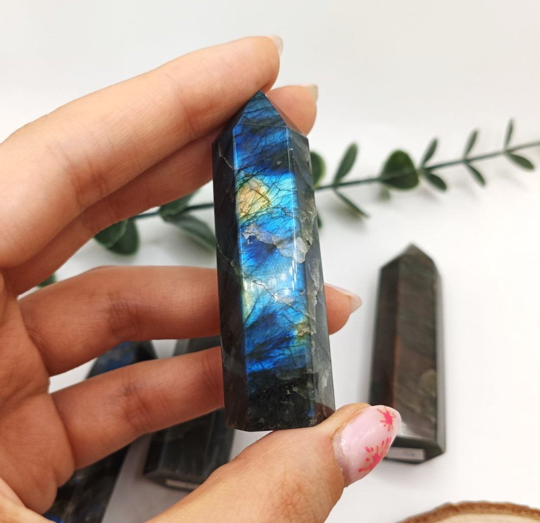 Torre in labradorite