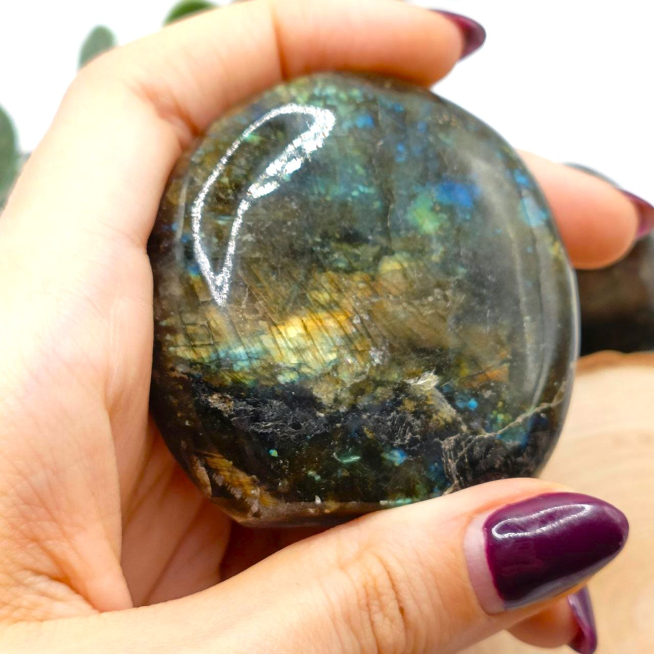 Freeform in Labradorite